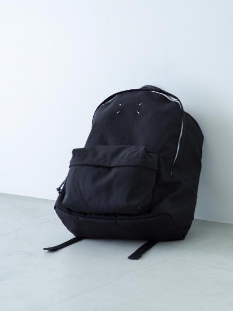 26)		
Bag　¥129,800 
