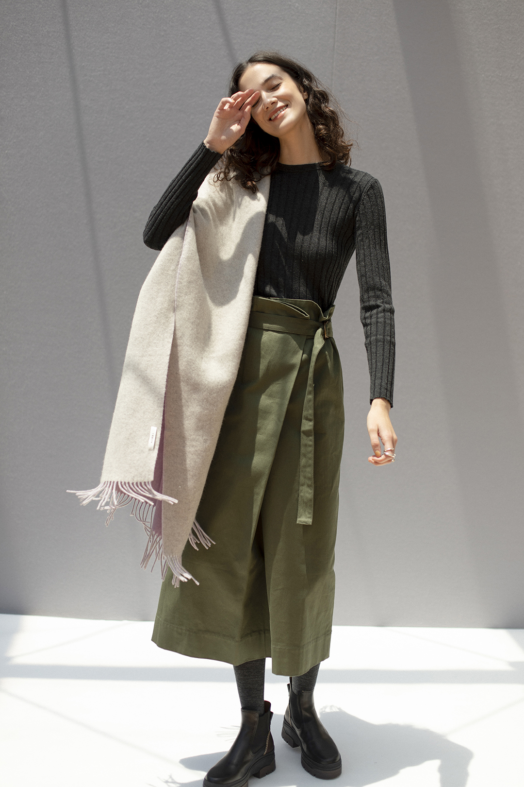 7_2
knit	¥17,600 
skirt	¥28,600 
stole	¥39,600 
ring	¥118,800 
tights	¥6,050 
shoes	¥64,900