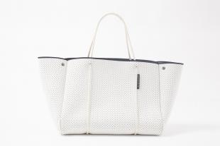 STATE OF ESCAPE 
ESCAPE&FESTIVAL