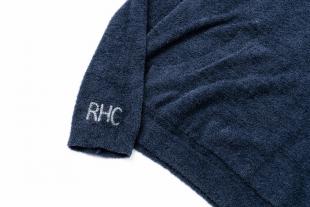 BAREFOOT DREAMS for RHC
Hoodie with pocket