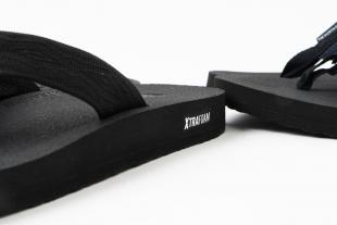 THE NORTH FACE
Fluffy Flip-Flop