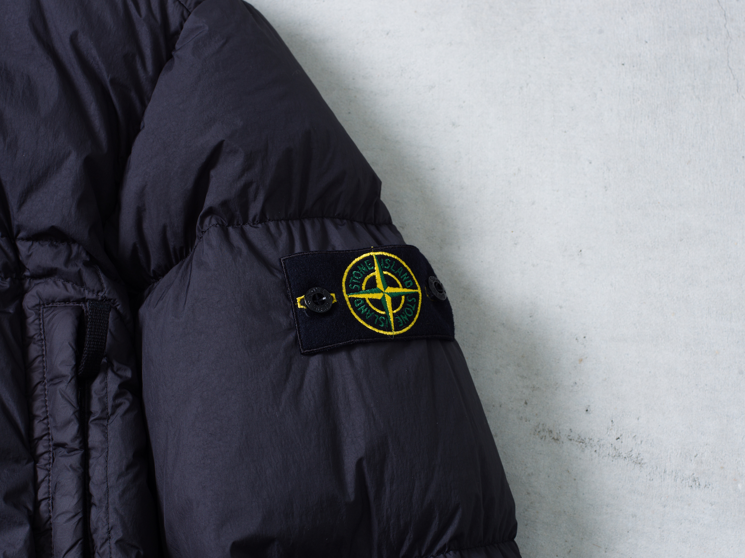 STONE ISLAND Exclusive for RHC
GARMENT DYED CRINKLE REPS NY DOWN
