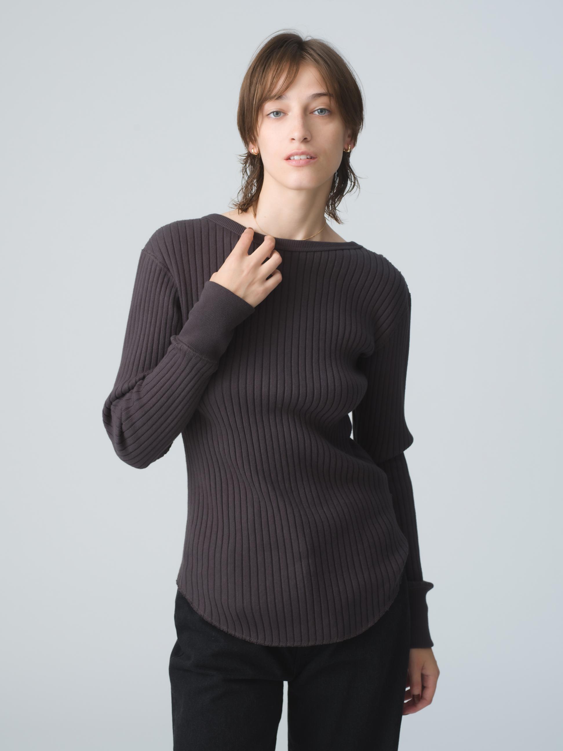 Back Open Pullover