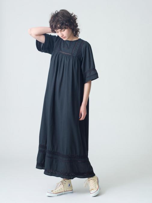 レースドレス