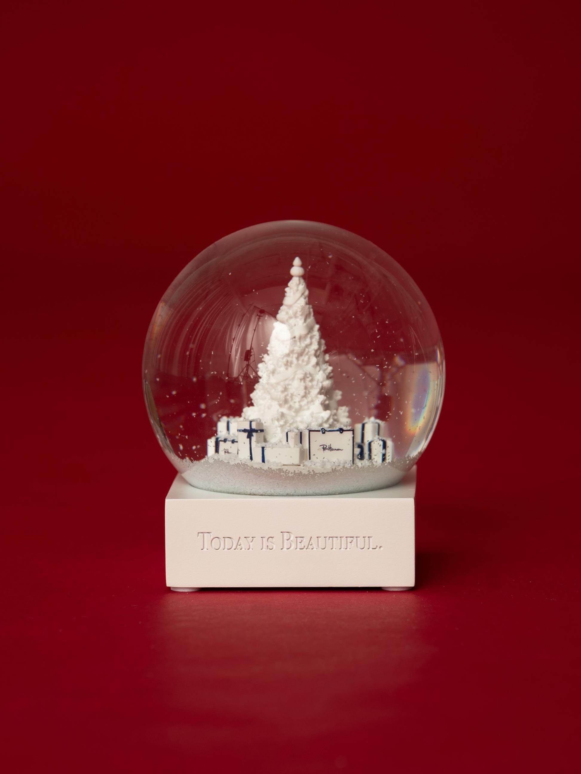 ホワイト クリスマスツリー スノードーム