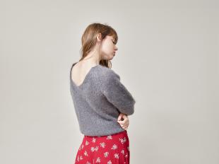 Back V Knit